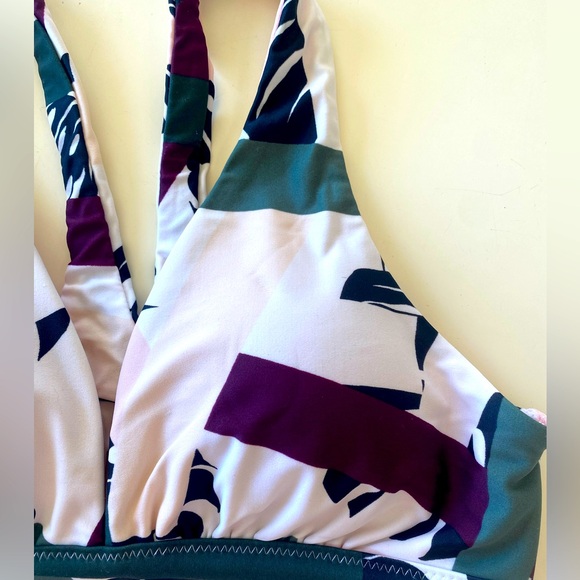 ATHLETA Bikini Bathingsuit Swim Top - Picture 7 of 7